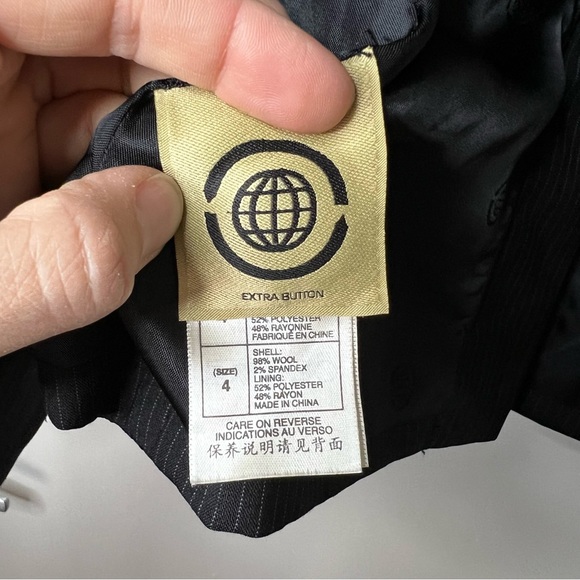 Max Studio Women Black Wool Pinstripe Blazer Jacket, Size 4 - Picture 8 of 17